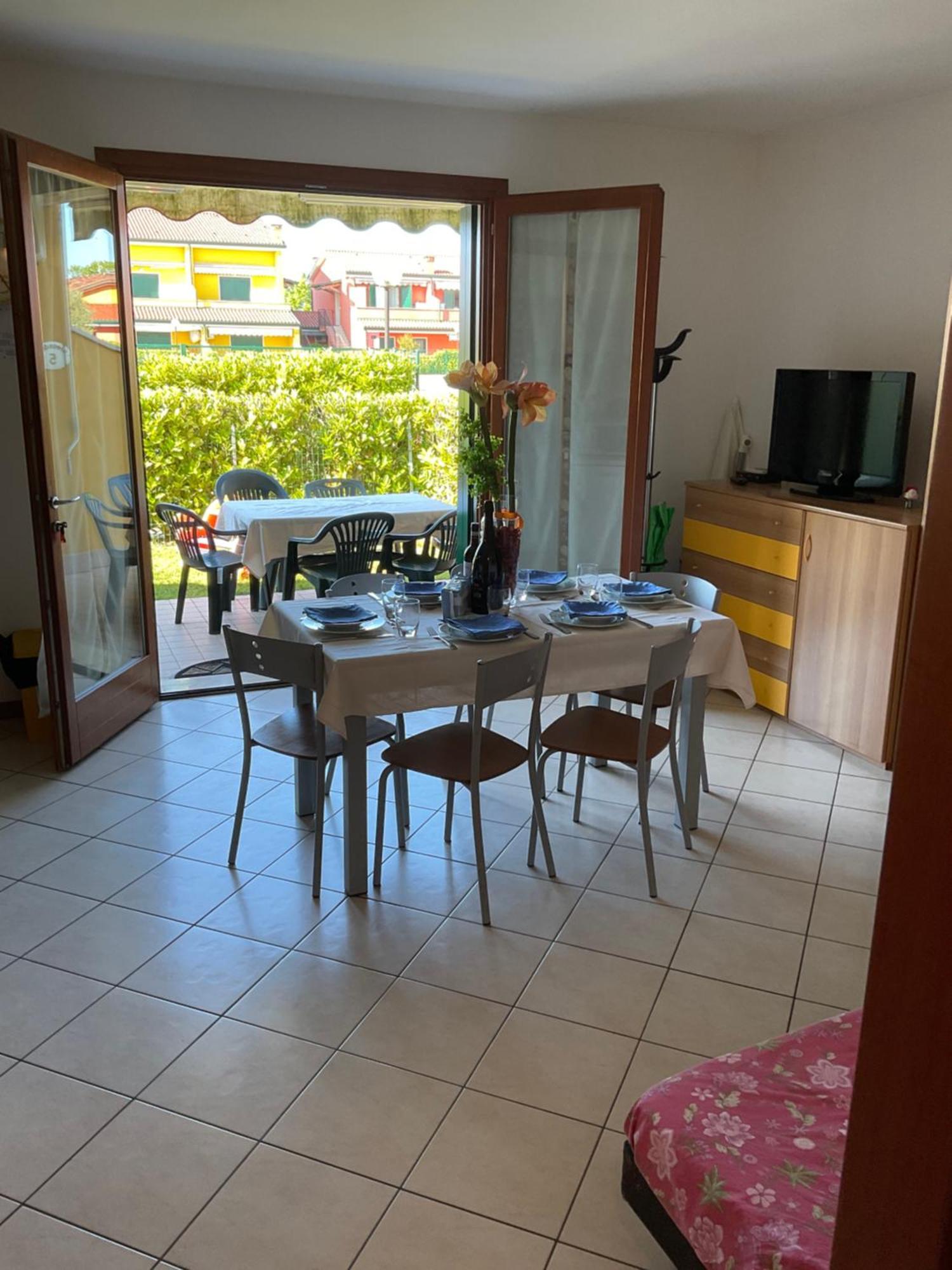 Hotel Aqua Marina Family Village Resort 4 Stars - Great Family Resort - Pet Friendly - With Hypermarket - Delivery Restaurant-Pizzeria - Room Breakfast With Supplement - Ultra Fast Wi-Fi - Play Area For Children - Olympic Swimming Pool - Parking Caorle Exterior foto