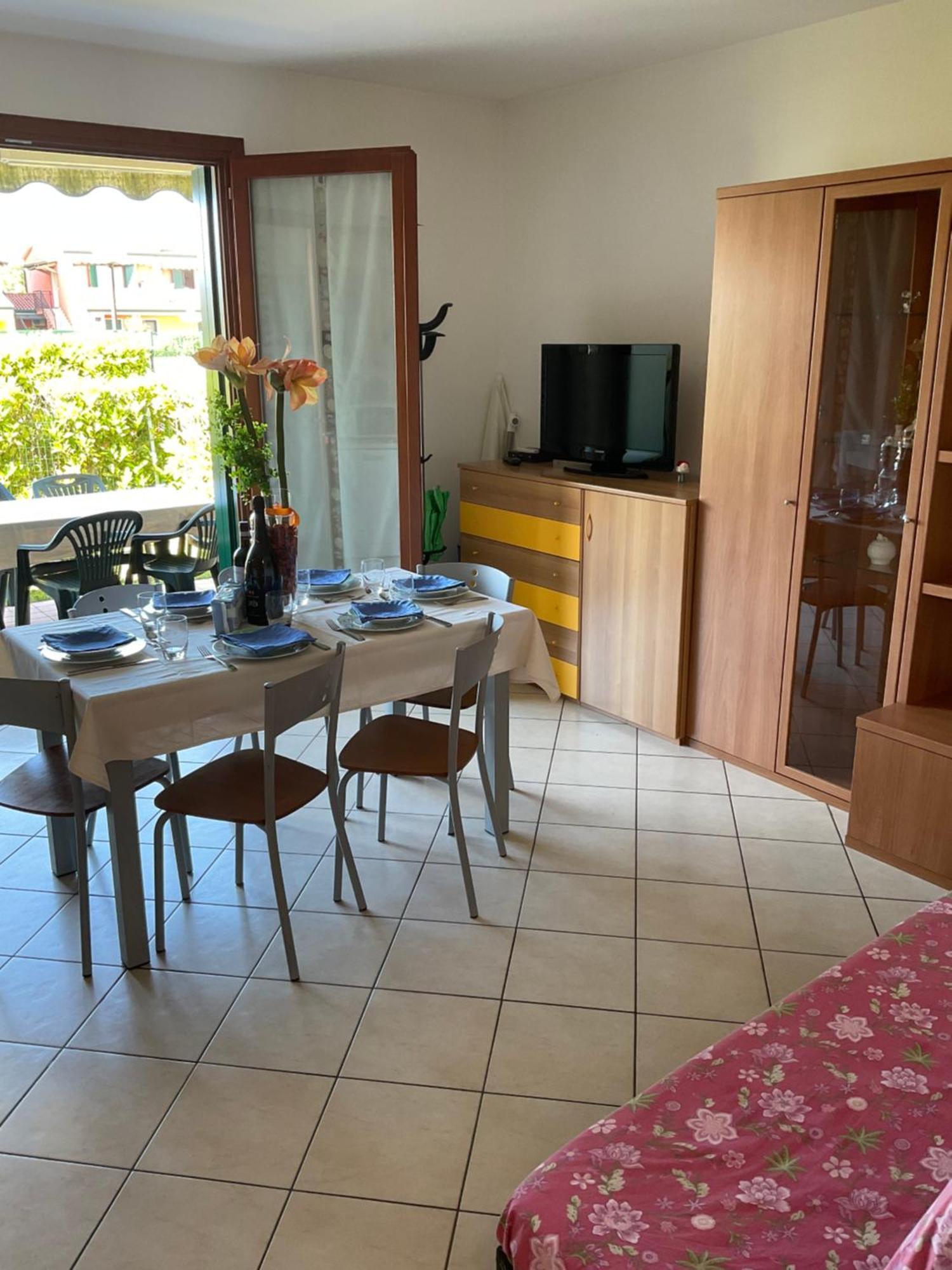Hotel Aqua Marina Family Village Resort 4 Stars - Great Family Resort - Pet Friendly - With Hypermarket - Delivery Restaurant-Pizzeria - Room Breakfast With Supplement - Ultra Fast Wi-Fi - Play Area For Children - Olympic Swimming Pool - Parking Caorle Exterior foto
